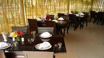 The Corbett View Resort Рамнагар Экстерьер фото